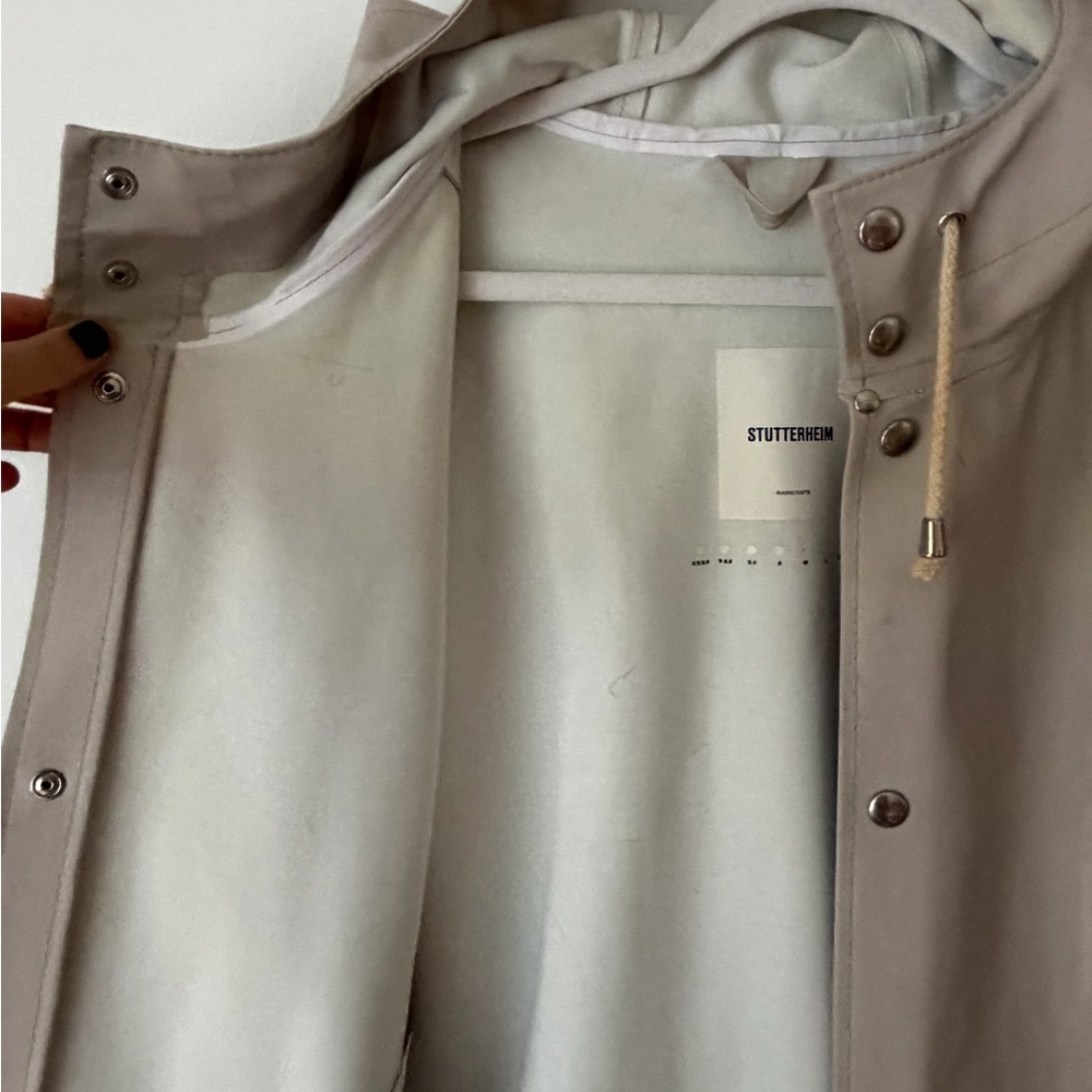 Stutterheim Raincoat Medium - image 4